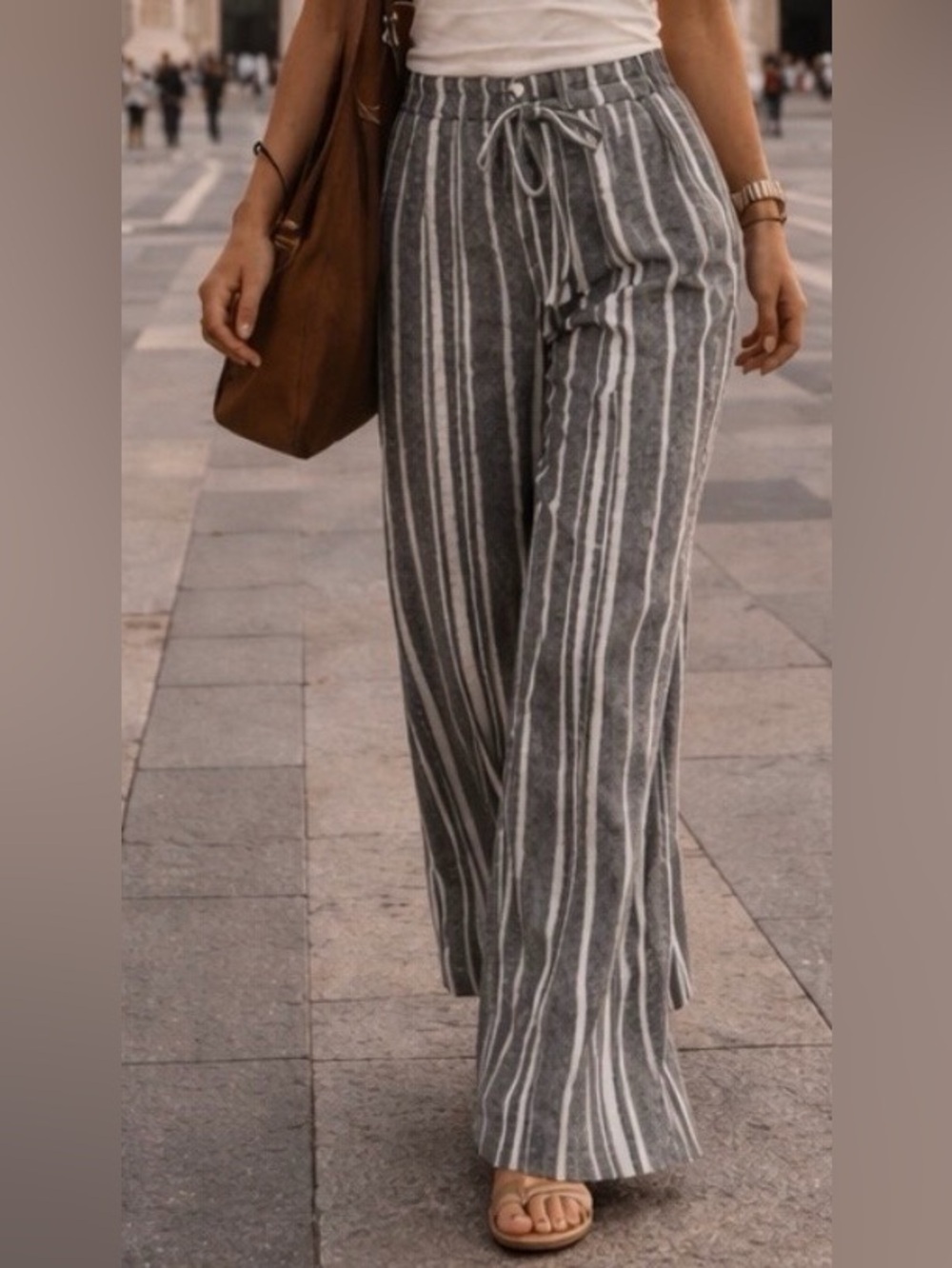Briggs New York Gray and White Striped Wide-Leg Pants